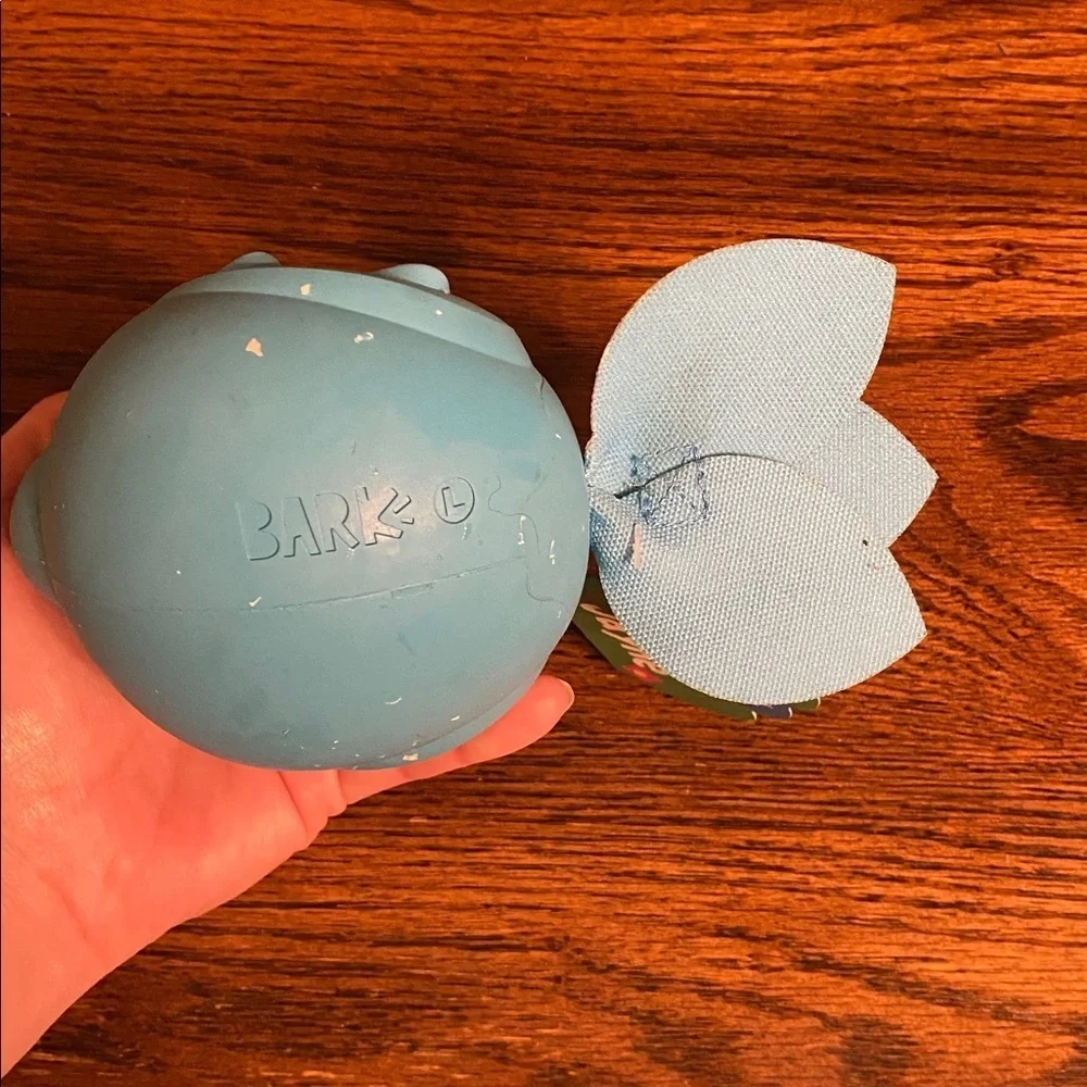 BARK Blue Jayne Dog Toy Natural Rubber Vanilla Scented Tug & Fetch NWT